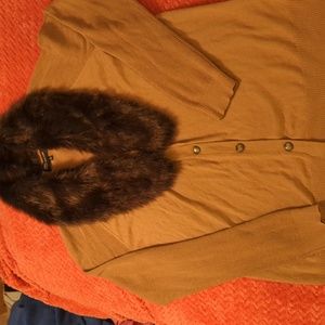 Jones New York sweater with faux fur  NWOT